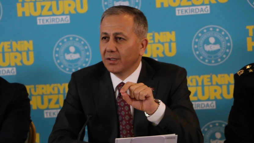 Bakan Yerlikaya: ''Sayın Özel'e saldıranın S.T. adlı şahıs olduğu tespit edilmiş ve şahıs yakalanarak gözaltına alınmıştır''