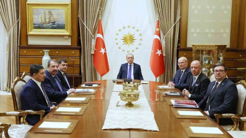 Cumhurbaşkanı Erdoğan, Ankara'nın ekonomi aktörlerini Külliye'de kabul etti