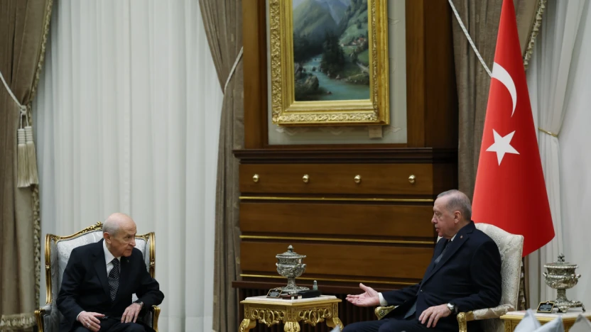 Cumhurbaşkanı Recep Tayyip Erdoğan, Cumhurbaşkanlığı Külliyesi'nde MHP Lideri Devlet Bahçeli'yi kabul etti.