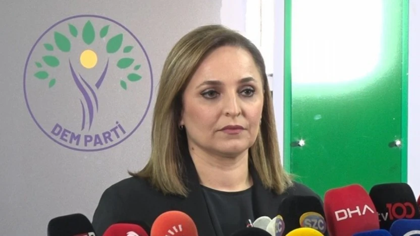 DEM Parti Sözcüsü Ayşegül Doğan: Süleymaniye'de bir grup PKK'nın katılımıyla 11 Temmuz'da silah bırakma gerçekleştirilecektir.