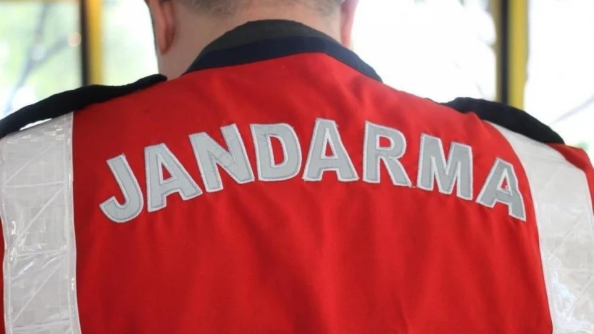 Jandarma ekipleri silah kaçakçılığına geçit vermedi