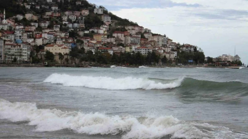 Karadeniz hırçınlaştı