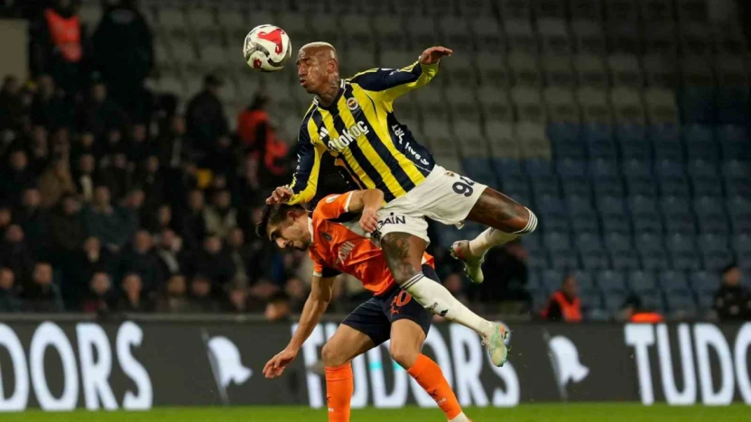 Trendyol Süper Lig: RAMS Başakşehir: 1-Fenerbahçe: 1