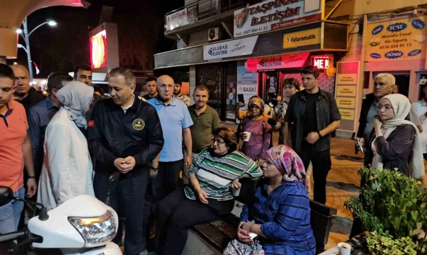 Balıkesir'deki depremde 1 kişi hayatını kaybetti