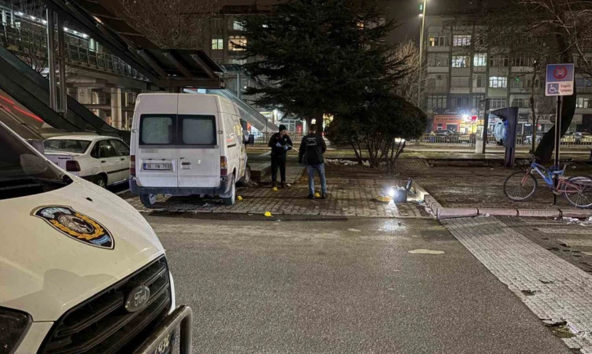 Kocasinan'da yabancı uyruklulara kıyafet saldırısı: 3 yaralı